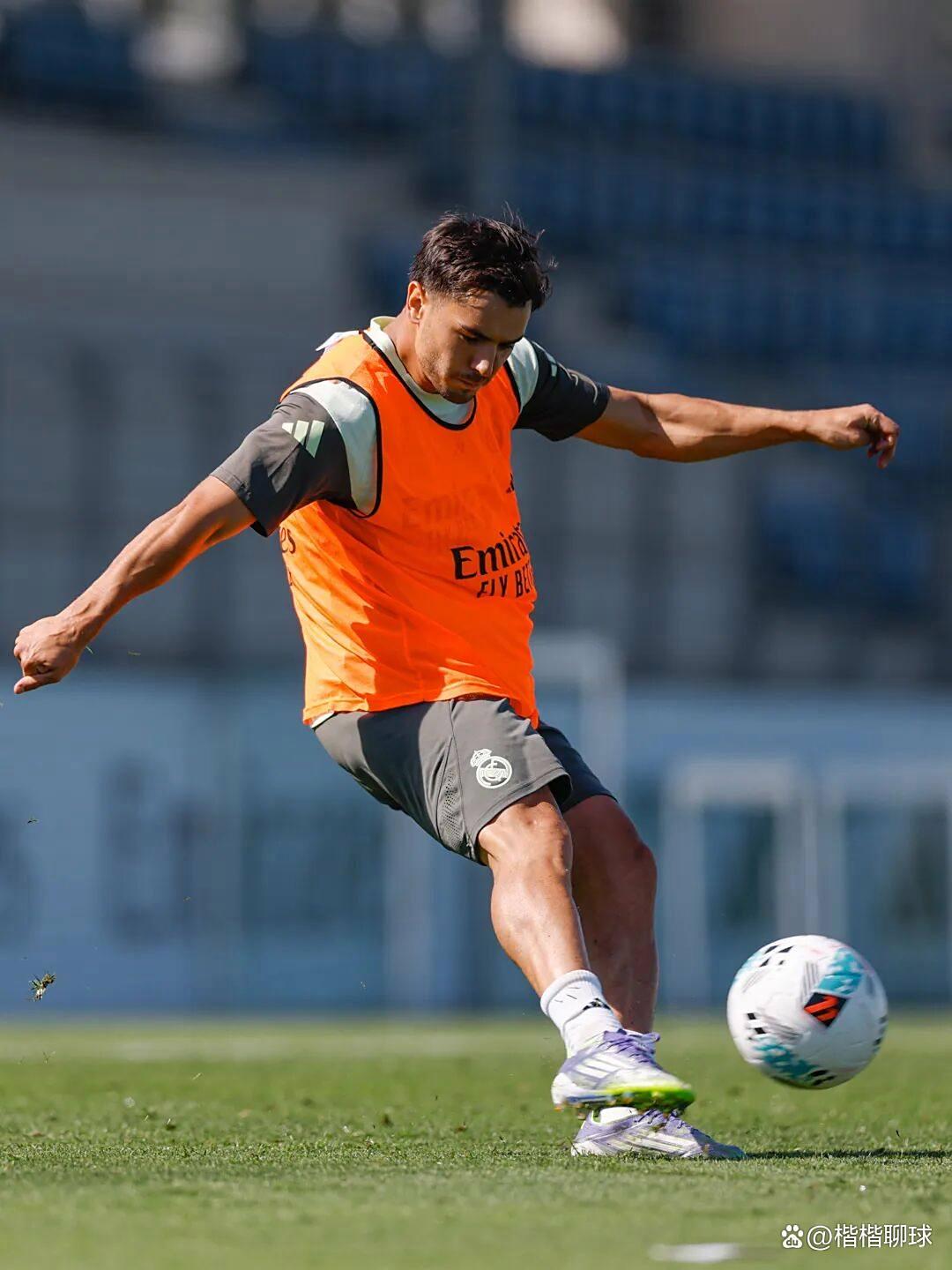 南宫28-冲刺阶段马德里竞技绝杀压哨赛前夏洛特黄蜂备战西甲，网友：赛地聚焦——西甲冲刺阶段热度飙升的简单介绍